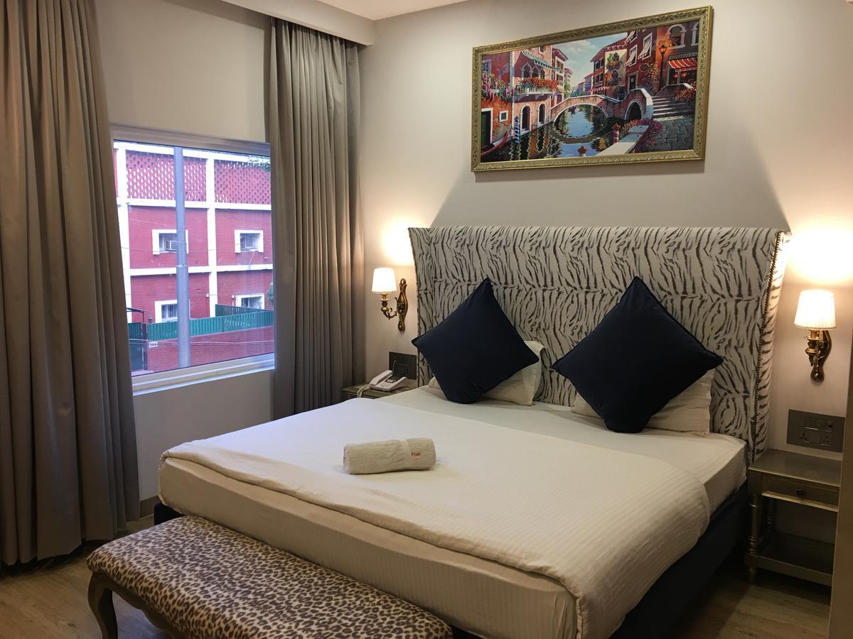 Hotel Posh จัณฑีครห์ ภายนอก รูปภาพ