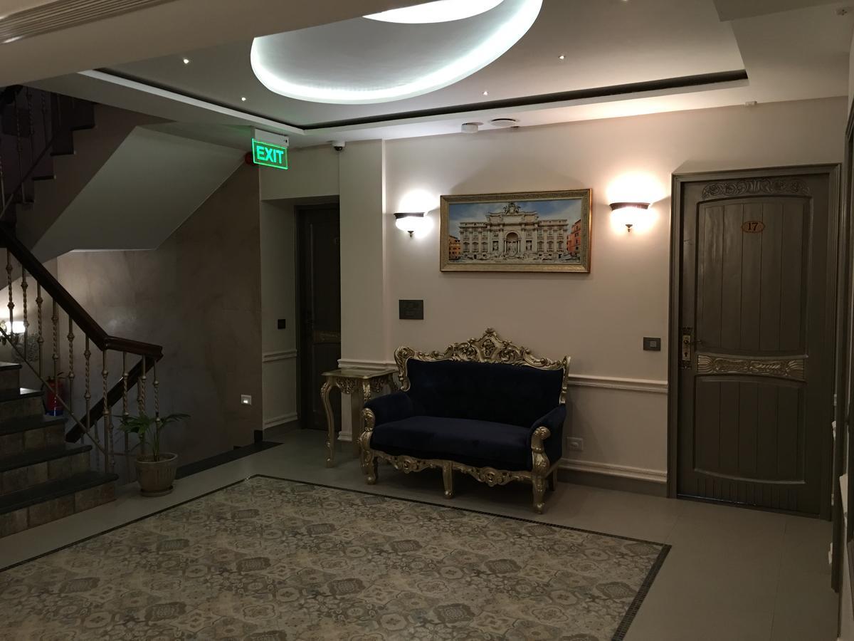 Hotel Posh จัณฑีครห์ ภายนอก รูปภาพ